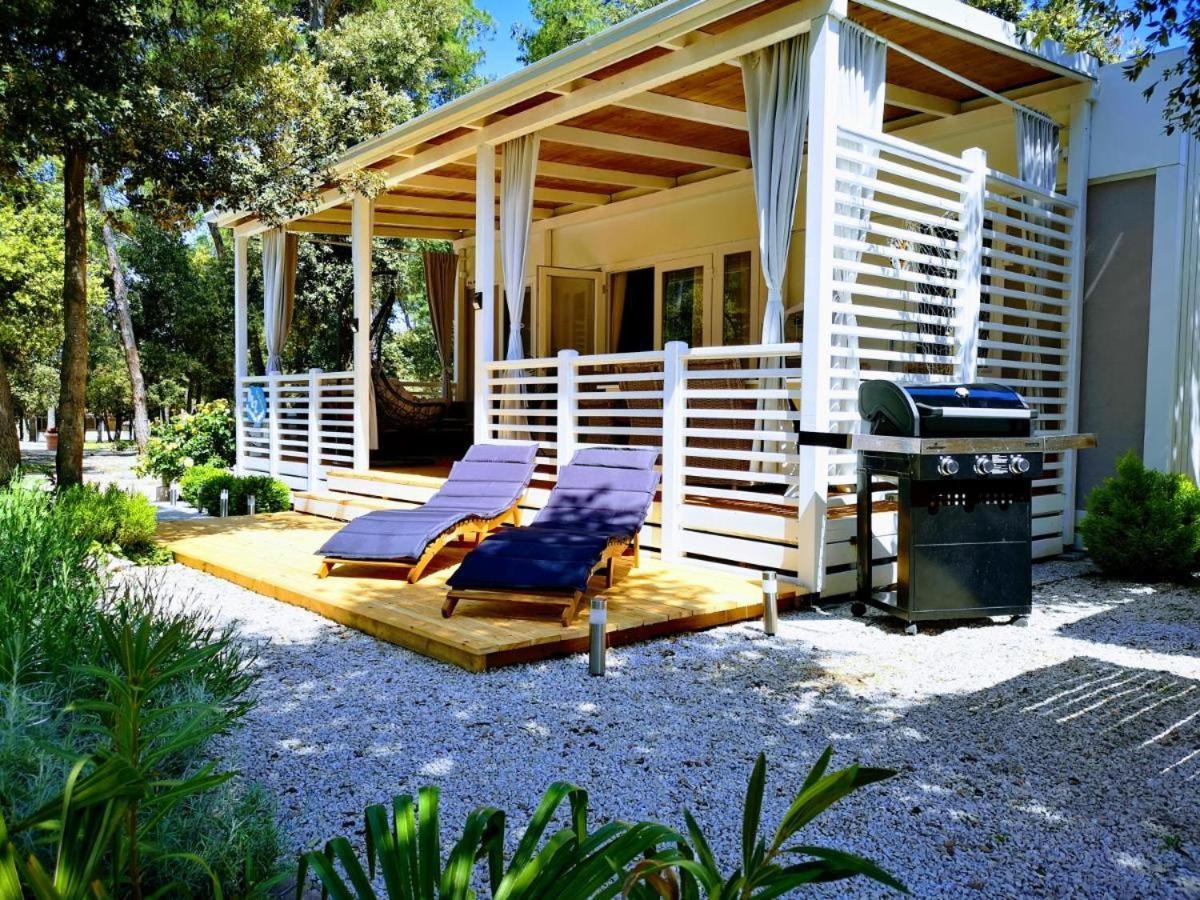 J & R Mobile Homes Biograd Na Moru Exterior photo